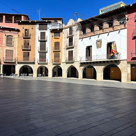 Apartamentos Angelus Plaza Mayor De Graus Buitenkant foto
