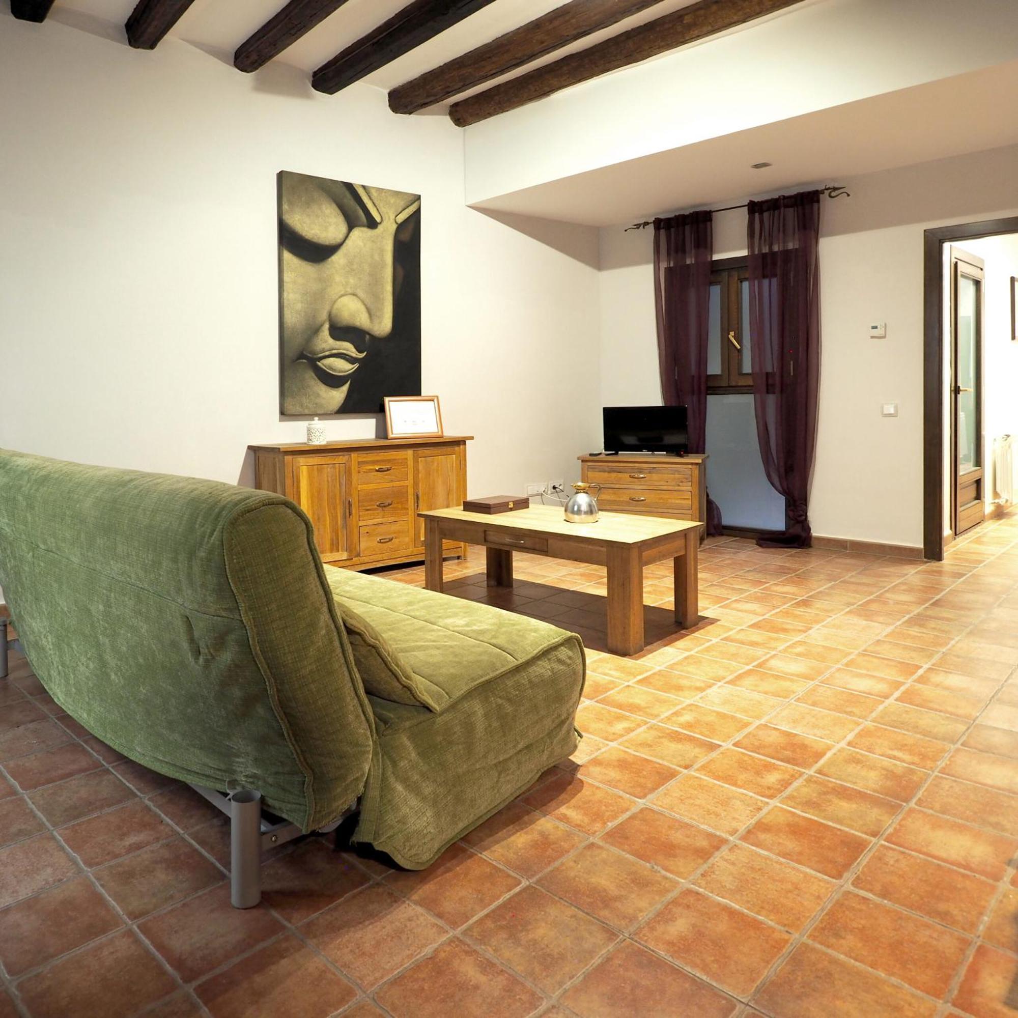 Apartamentos Angelus Plaza Mayor De Graus Buitenkant foto