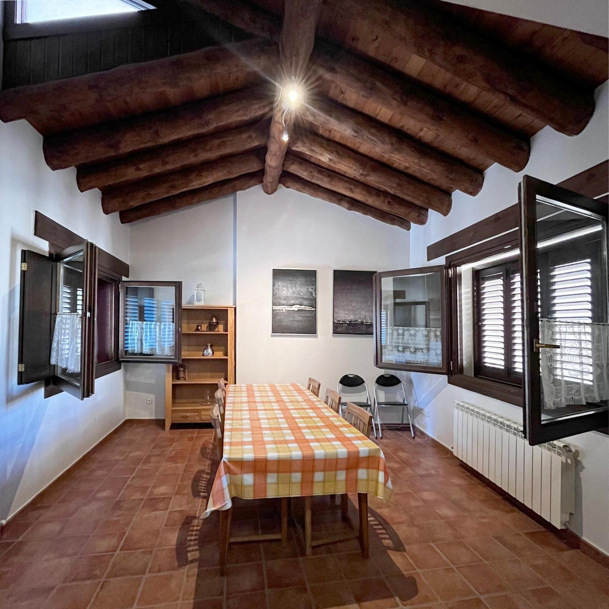Apartamentos Angelus Plaza Mayor De Graus Buitenkant foto